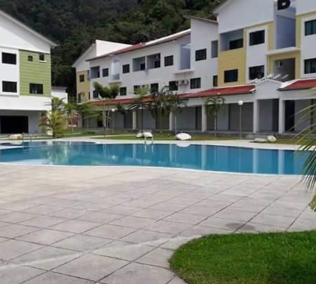 Homestay Lot 10 Pangkor パンコール エクステリア 写真